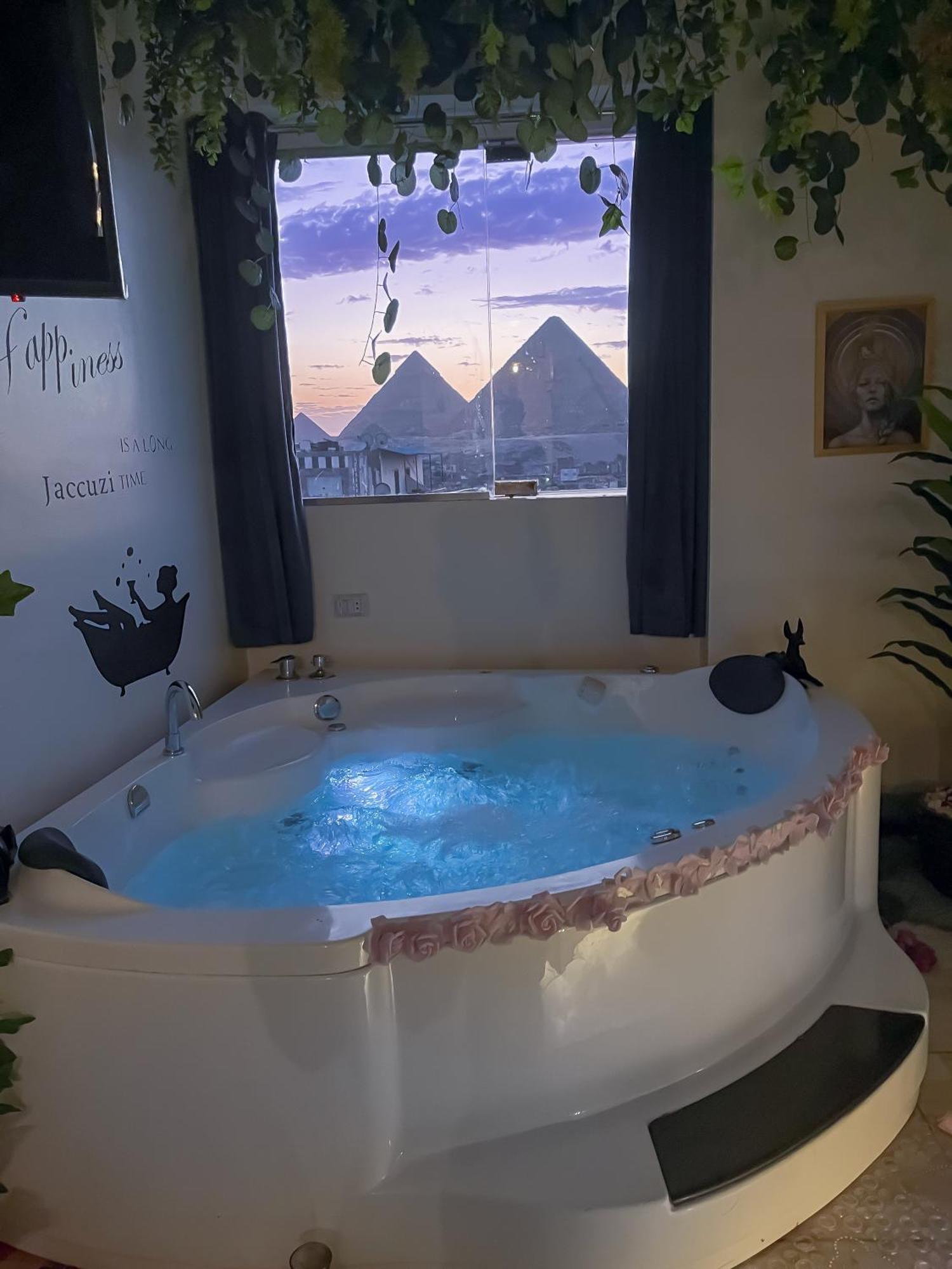 Pyramids Paradise Icon *